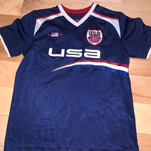 Boys USA soccer jersey size medium (8)